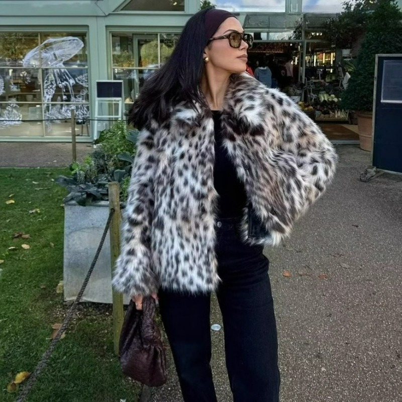 Europe Beautiful Women's Cloth - Winter Clothing Europe recension och pris